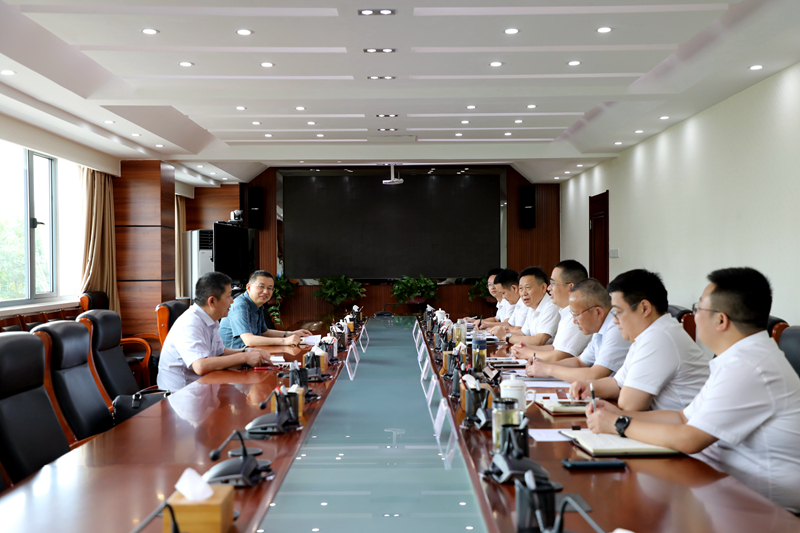建工控股黨委委員、總會計師王淑德赴公司調(diào)研 - 副本